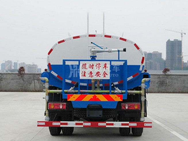 12����12�����|�L(f��ng)�����G����ˮ܇�DƬ