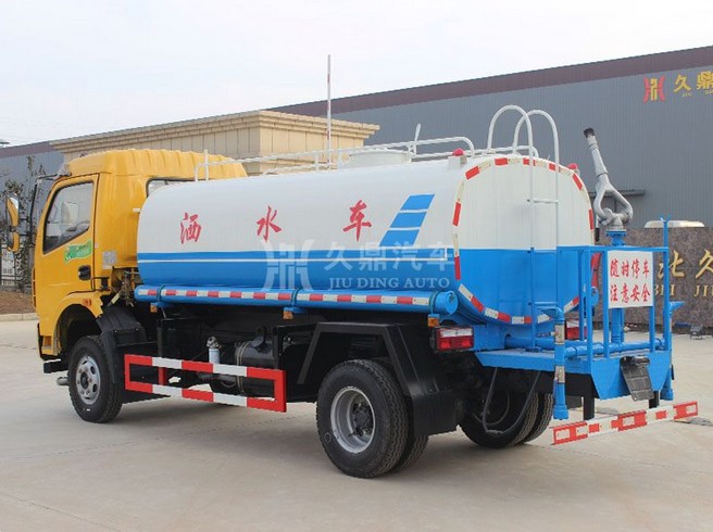 8噸東風大多利卡環衛灑水車圖片 8噸東風大多利卡環衛灑水車圖片