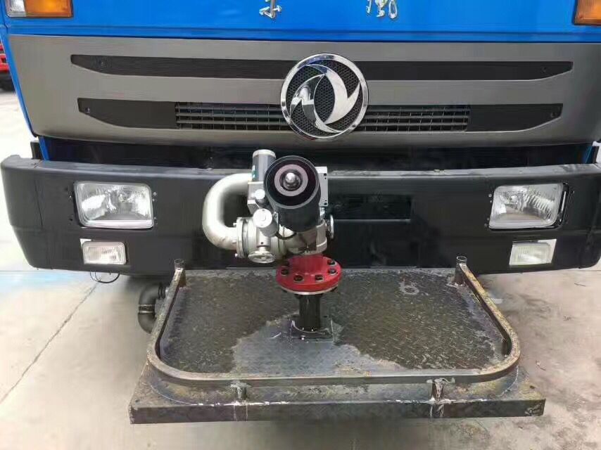 灑水車自動(dòng)灑水高壓水槍和自動(dòng)灑水裝置圖片 灑水車自動(dòng)灑水高壓水槍和自動(dòng)灑水裝置圖片