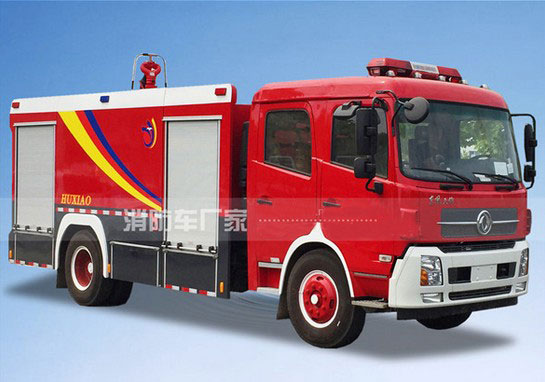 6噸東風(fēng)天錦水罐消防車價(jià)格3