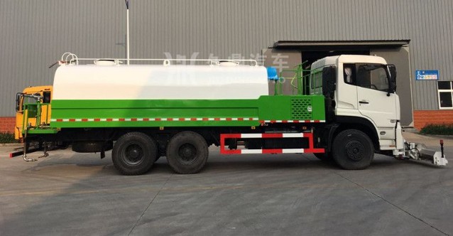 公路灑水車灑水視頻_東風(fēng)天龍后雙橋公路灑水車2
