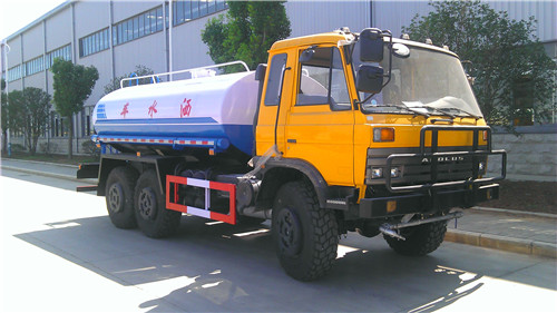 六驅沙漠越野運水車 六驅沙漠越野運水車