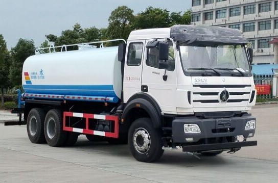 15方灑水車包月多少錢_北奔18噸綠化灑水車廠家價(jià)格2