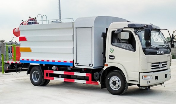 東風(fēng)3800軸距多功能抑塵車廠家價格4