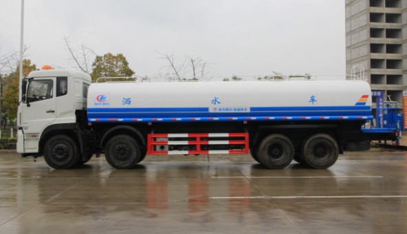 �|�L(f��ng)����ǰ�ĺ�˞�ˮ܇����DƬ