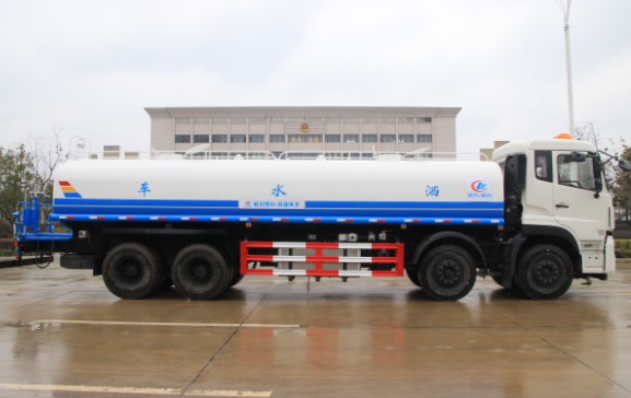 �|�L(f��ng)����ǰ�ĺ�˞�ˮ܇����DƬ