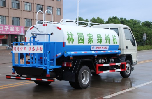 ����С��֮��3���ϑ�5����ˮ܇����DƬ