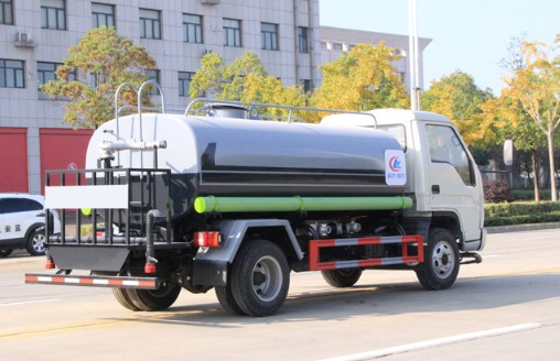 ����С��֮��3���ϑ�5����ˮ܇����DƬ