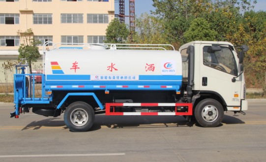 ���￵��6����ˮ܇(ch��)����DƬ