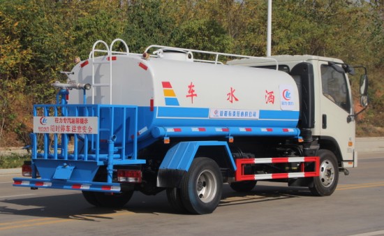 ���￵��6����ˮ܇(ch��)����DƬ