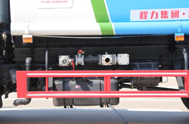 時風風順5方灑水車高清圖片 時風風順5方灑水車高清圖片