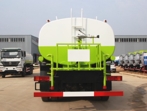 ����˹̫�����݆18����ˮ܇����DƬ