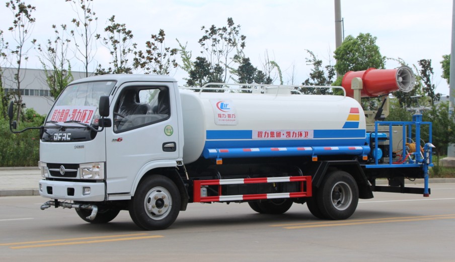 5方東風(fēng)多利卡霧炮車(朝柴發(fā)動機(jī))高清圖片 5方東風(fēng)多利卡霧炮車(朝柴發(fā)動機(jī))高清圖片