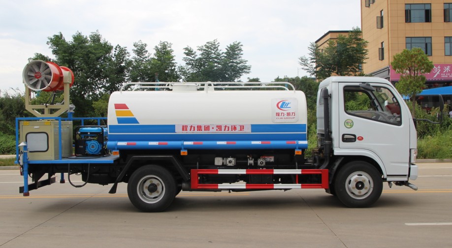 5方東風(fēng)多利卡霧炮車(朝柴發(fā)動機(jī))高清圖片 5方東風(fēng)多利卡霧炮車(朝柴發(fā)動機(jī))高清圖片