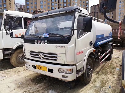 二手帶手續9噸灑水車轉讓,18年的車,玉柴150馬力!2