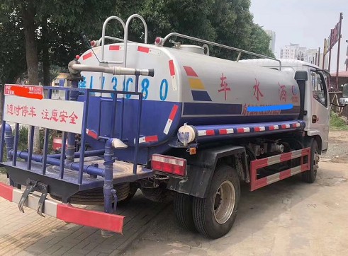 二手帶手續(xù)隨州牌6方灑水車(chē),極品車(chē)況,現(xiàn)低價(jià)轉(zhuǎn)讓?zhuān)?