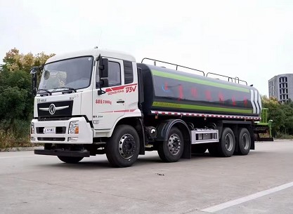國(guó)六東風(fēng)專(zhuān)底D3V前四后八26方灑水車(chē) 國(guó)六東風(fēng)專(zhuān)底D3V前四后八26方灑水車(chē)