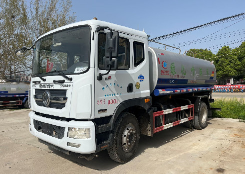 二手14方灑水車_二手14方東風多利卡d9灑水車2