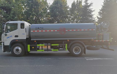 15������W�����Ǟ�ˮ܇(ch��)