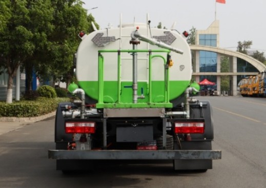 東風凱普特純8方電動灑水車_程力牌CL5120GSSBEV型純電動灑水車4